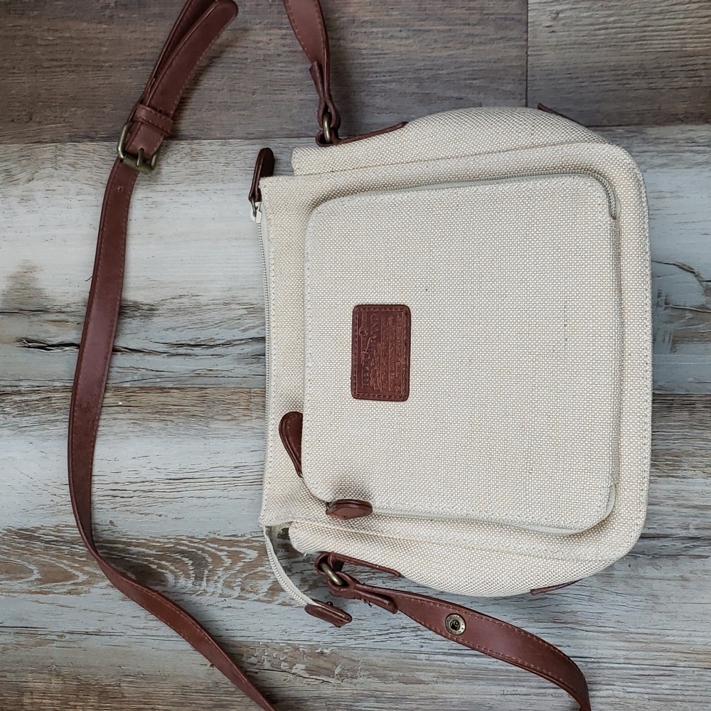 Relic Brand Light Colored Canvas Purse Very Gently Used.